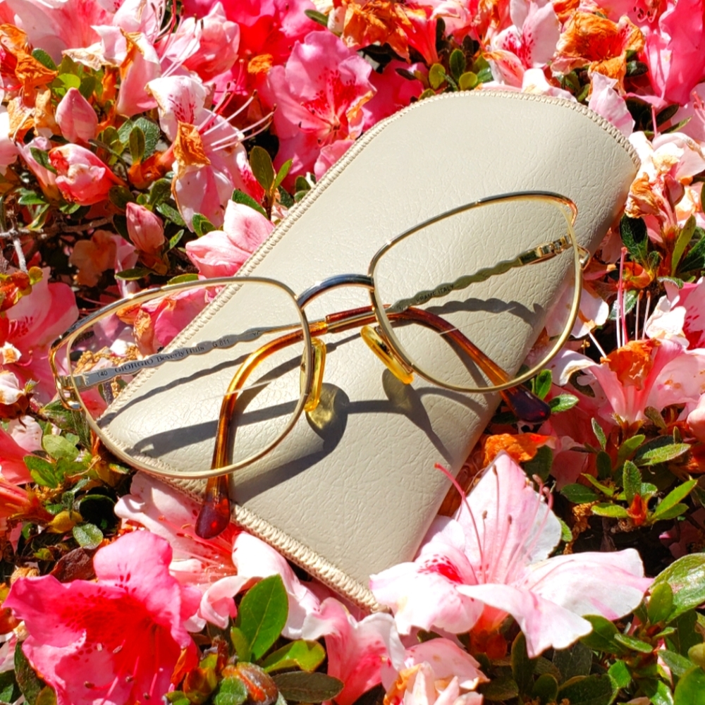 GIORGIO ARMANI EYEGLASSES. (BIN 008)